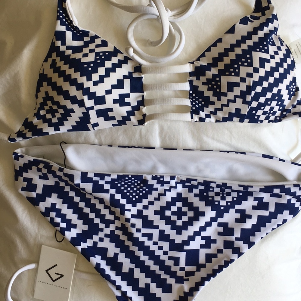 Khongboon Swimsuit TOP ONLY Small
